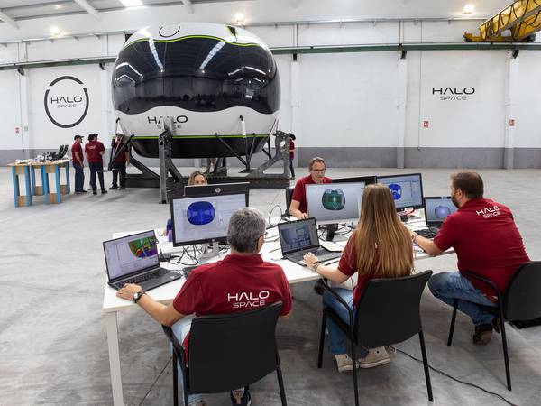 Halo Space: La empresa que pretende llevar 10 mil turistas al espacio ¿en globo?