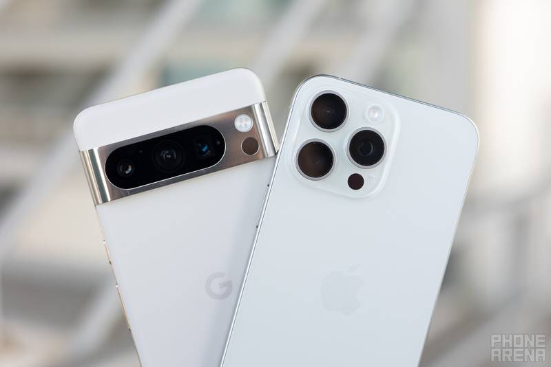 Armamos la comparativa definitiva del Apple iPhone 15 Pro Max vs el Google Pixel 8 Pro para ver cuál es el mejor titán del mercado este 2023.