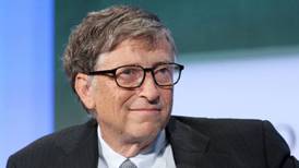 Bill Gates confiesa la teoría conspirativa por la que siempre lo detienen en la calle