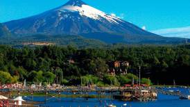 Volcán Villarrica: Decretan alerta naranja por aumento de actividad