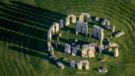 Estudio: investigadores recrearon el histórico monumento Stonehenge y notaron que tenía un curioso efecto de sonido