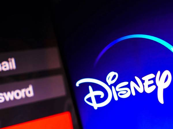 Disney+ comienza a prohibir el uso compartido de las contraseñas en su servicio de streaming