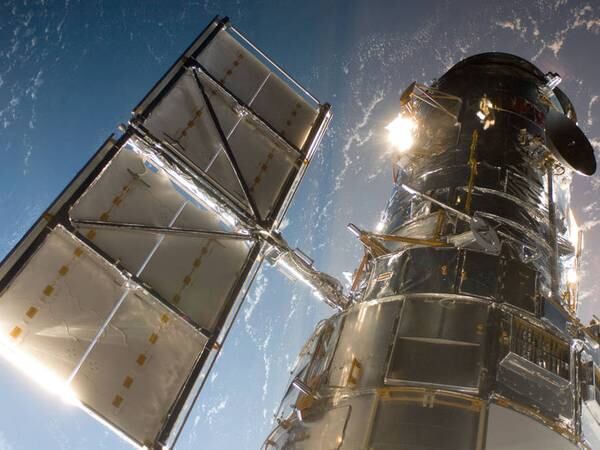 NASA: Telescopio espacial Hubble logra una imagen que muestra fuegos artificiales celestiales
