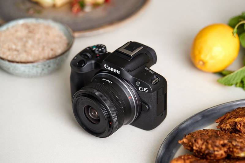 REVIEW  Canon EOS 550: poder compacto, pensado para creadores de contenido  – FayerWayer