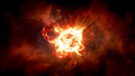 Extraño tipo de estrella a más de 4 mil años luz de distancia erupciona y se vuelve visible desde la Tierra