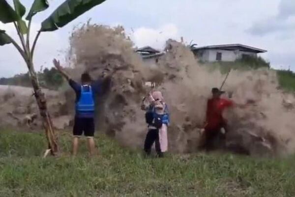 Videos del tsunami en Tonga y sus secuelas se hacen virales en redes sociales