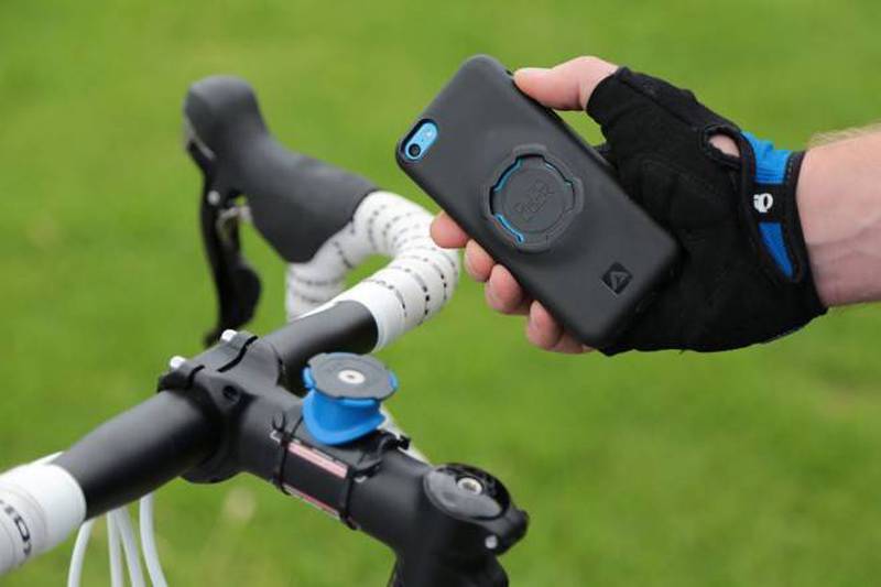 Finn o cómo sujetar tu smartphone en tu bici / moto de manera económica