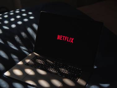 Netflix complica más las cosas: bloqueará los dispositivos que no inicien sesión mensualmente