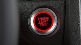 Los autos Toyota tendrán sistema de apagado automático para proteger a los distraídos