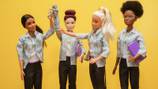 Barbie quiere enseñar a los niños a construir robots y codificar