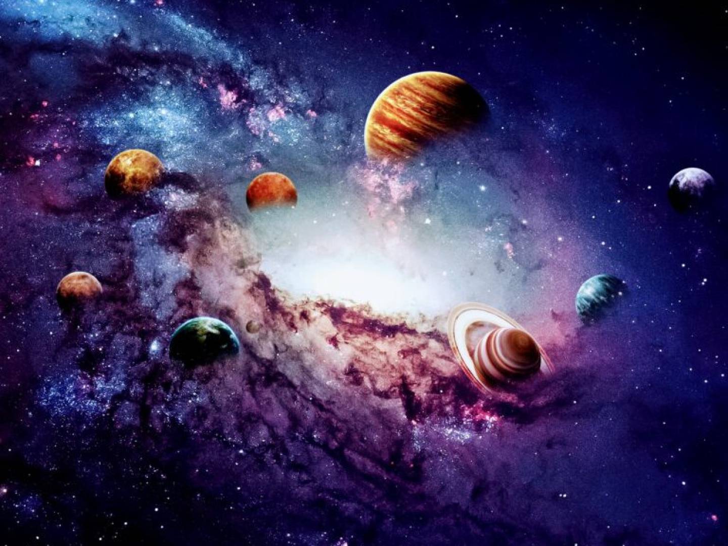 Cuánto duran los días y los años en los planetas del Sistema Solar?