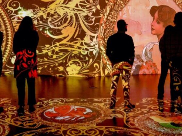 Fixiona regresa con arte inmersiva: la exhibición “Klimt  y el Art Nouveau” es el equilibrio perfecto con tecnología