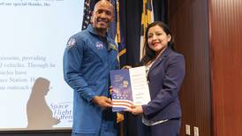 Conoce a Rosa Ávalos-Warren, ingeniera peruana galardonada por la NASA