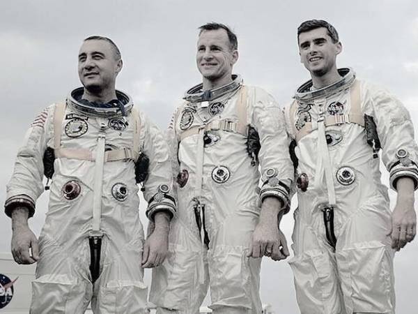 “¡Me estoy quemando!”: La verdadera historia detrás de la misión Apolo 1, los primeros mártires de la NASA 