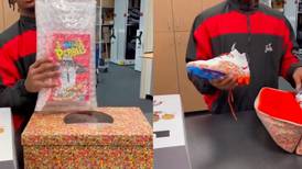 Ja’Marr Chase presentó las nuevas Nike LeBron 4 ‘Fruity Pebbles’ en icónico unboxing
