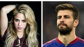 Una azafata 20 años menor que ella, sería la mujer con la que Gerard Piqué le fue infiel a Shakira