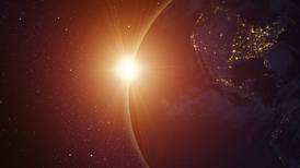 Ciencia: El Sol se está alejando de la Tierra por estos dos motivos, ¿debemos preocuparnos?