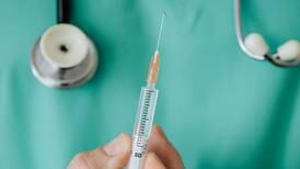 Reino Unido aprueba la primera inyección para el cáncer que agiliza los tiempos de tratamiento