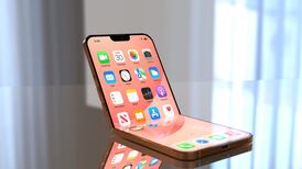 Se filtró la patente del iPhone plegable y tiene una sorprendente función para proteger la pantalla de la caídas