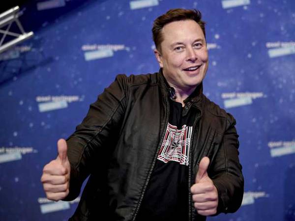 Elon Musk saca de su bolsillo $6 mil millones para no utilizar sus acciones de Tesla para comprar Twitter