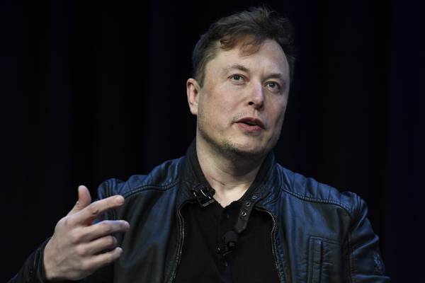 Esto quiere hacer Elon Musk con el ADN de toda la humanidad