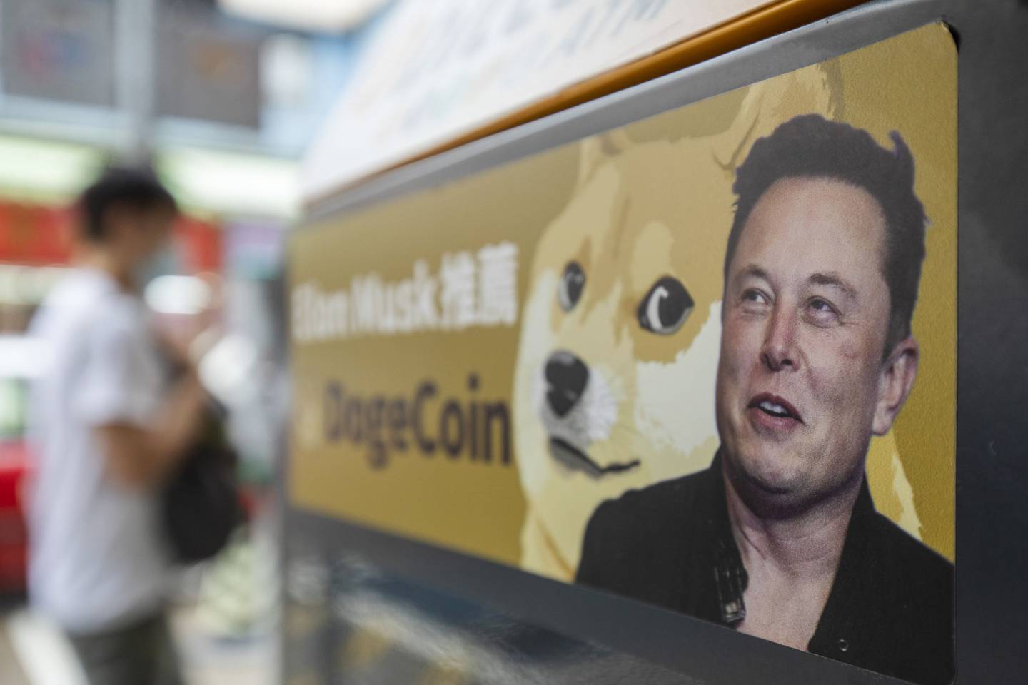 Elon Musk declared Dogecoin the official currency of Mars: the silly truth behind that story