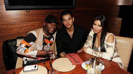 Demandan a Kim Kardashian, Floyd Mayweather y Paul Pierce por una fallida criptomoneda