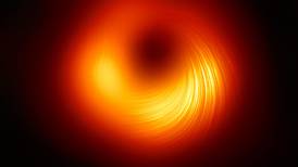 Las primeras imágenes tomadas del agujero negro M87 tendrían la clave para saber el origen de los rayos cósmicos