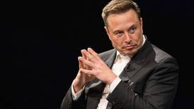 Elon Musk amenaza con demandar a grupo contra discurso de odio