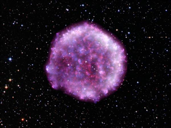 Telescopio Espacial James Webb capta el extraño momento en el que una estrella está a punto de convertirse en supernova