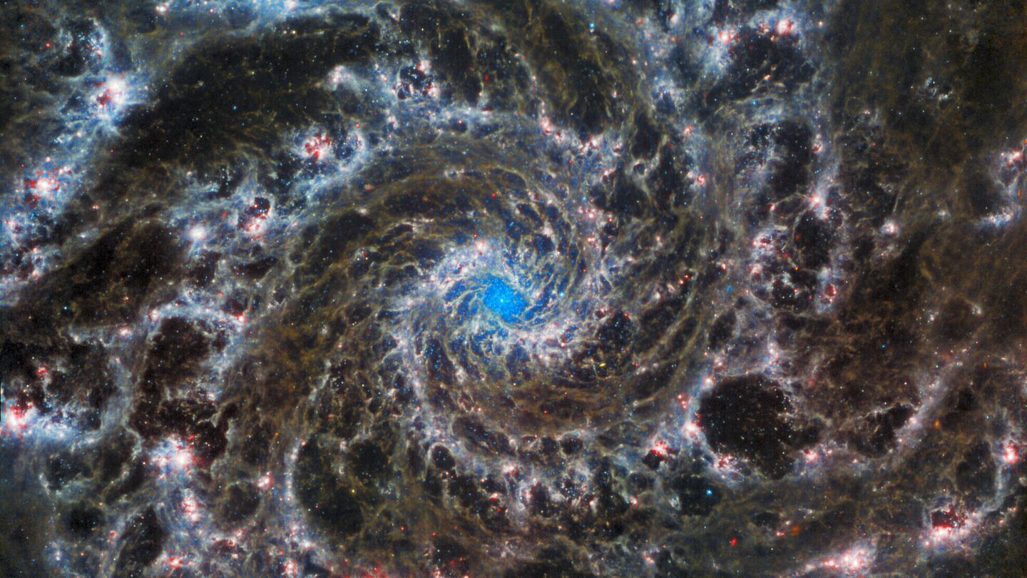 Foto infrarroja - James Webb y Hubble