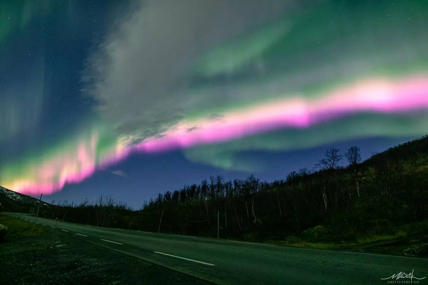 Auroras boreales rosas, por Markus Varik