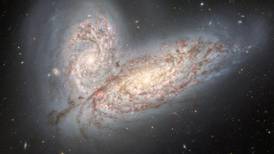 Telescopio Gemini North logra una épica imagen de dos galaxias fusionándose