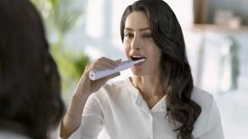Tecnología a prueba de caries: así son los nuevos cepillos de Philips que buscan darte la dentadura perfecta