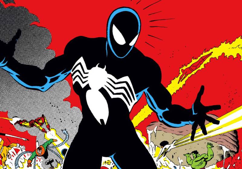 El traje negro del Hombre Araña en los cómics de Secret Wars.