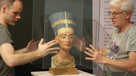 Arqueólogos encontraron la que sería la momia de Nefertiti, la faraona que gobernó Egipto hace 5.500 años
