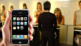 EE.UU.: Más del 40% de usuarios usa su móvil en el baño