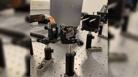 Físicos chilenos desarrollan una herramienta para manipular objetos microscópicos con la luz