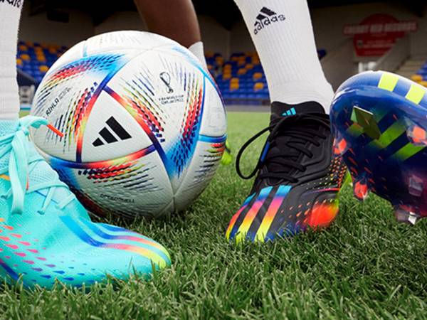 Qatar 2022: Adidas lanzó unas zapatillas especiales que siguen el estilo de Al Rihla, el balón oficial
