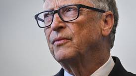 Bill Gates y una advertencia que sacude a la industria: pronostica el fin de Google y Amazon