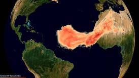 Godzilla: satélite captura la gigantesca nube naranja que viaja del Sahara al Atlántico