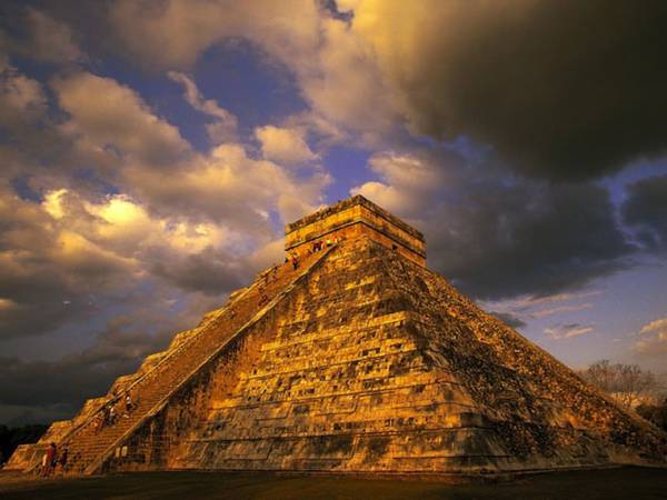 NASA: La historia del astrofotógrafo mexicano que capturó las pirámides de Chichén Itzá con la Vía Láctea de fondo