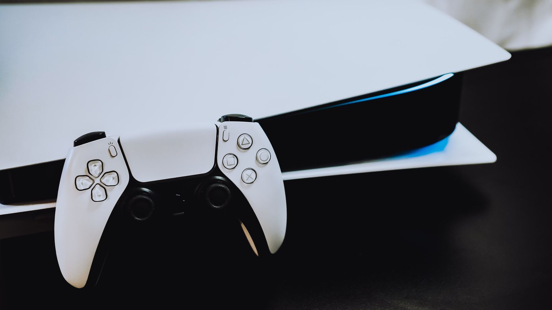 Sony presenta su nueva PlayStation 5 Slim sin lector de discos y revela  precios