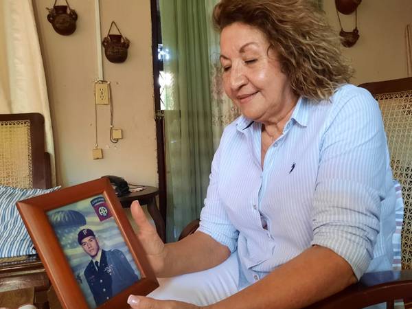 Madre de Frank Rubio, astronauta récord de la NASA: “Vendrá a El Salvador en diciembre”
