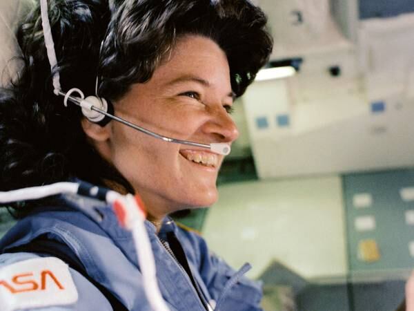 ¿Quién fue Sally Ride? La historia de la primera astronauta de la NASA en el espacio
