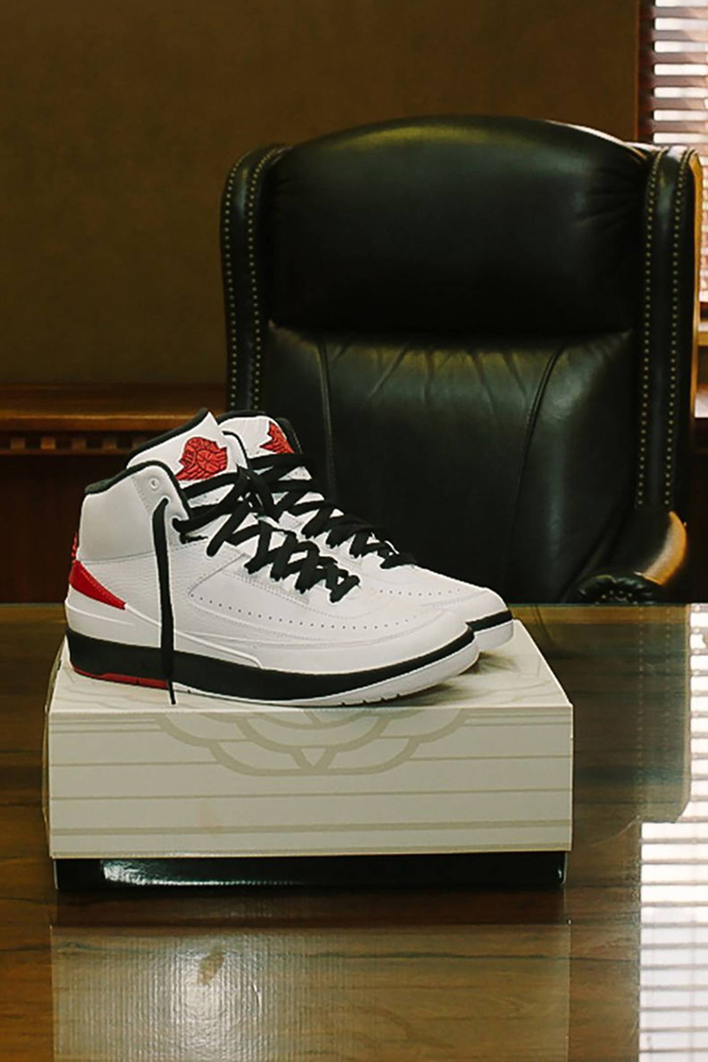 Nike Air Jordan 2 Chicago