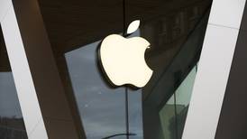 Apple y el gran fraude que sufrió: cómo un empleado estafó a la empresa por 17 millones de dólares