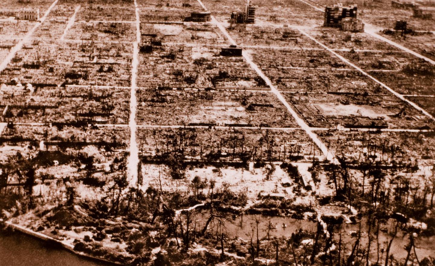 La devastación en Hiroshima tras el lanzamiento de la bomba atómica.