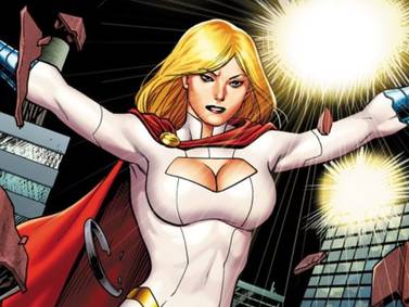 Hermosa modelo estadounidense trae de regreso a Power Girl en un cosplay que emociona a los fanáticos de DC