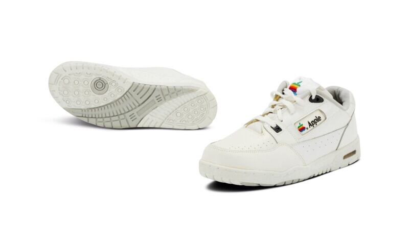 Omega Sports Apple Computer